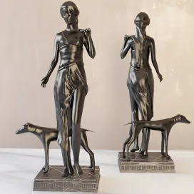 Statuette girl with a dog